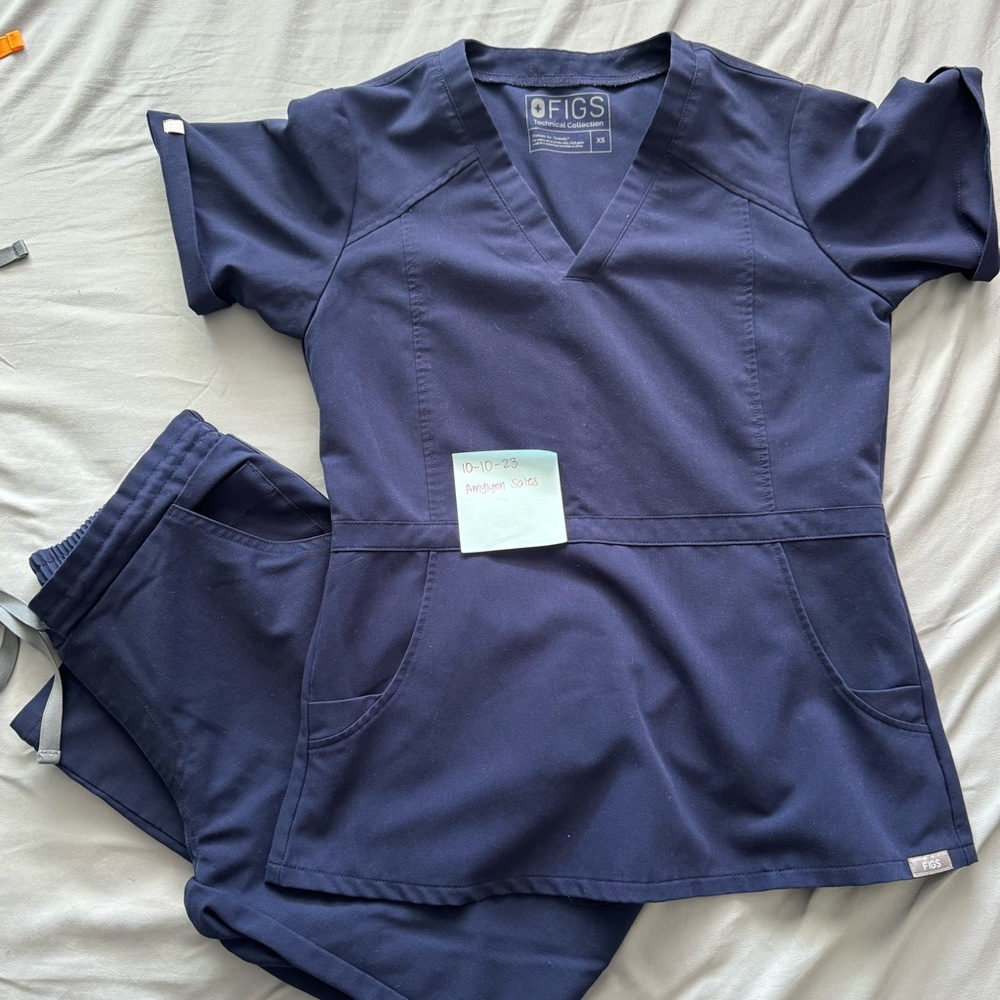 FIGS Scrubs